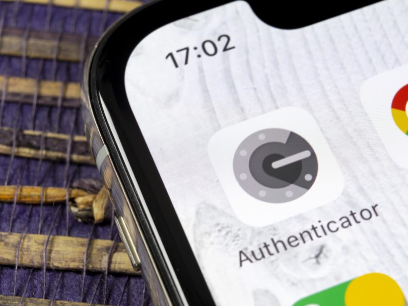 NEDELJSKI NASVET: Raje se ne zanašajte na SMS ali e-pošto?