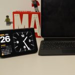 PRVI VTIS (TEST) iPhone Duo: Zakaj Apple prodaja bučke, da guba ni opazna?