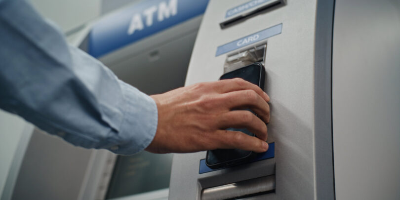 Mastercard odpravlja potrebo po vnašanju PIN-a na bankomatih