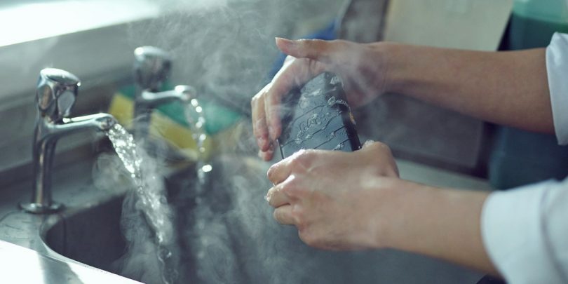 Robustni telefoni eden za drugim prihajajo v prodajo s popolnoma zastarelo tehnologijo