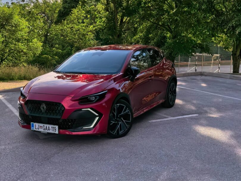 Clio E-Tech: Dokaj daleč sem prišel kljub majhni posodi za gorivo