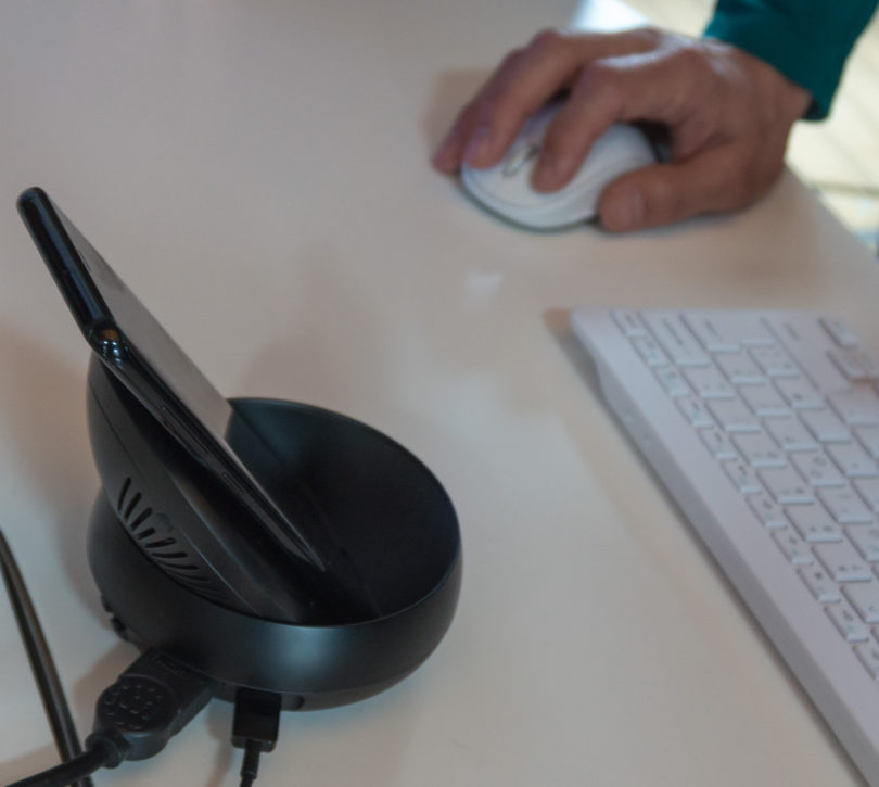 Samsung DeX približa sanje o telefonu kot namiznem računalniku malce bližje resničnosti
