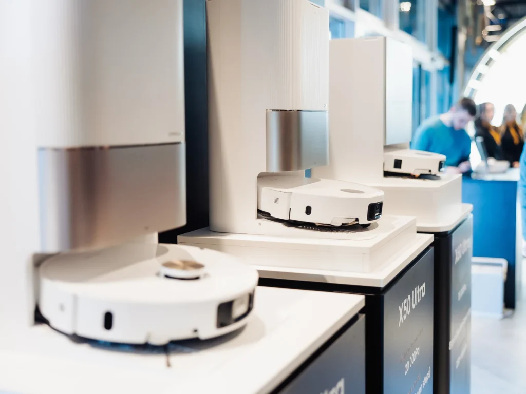 Dreame predstavil nove naprave in v ospredje postavil X60 Ultra Complete