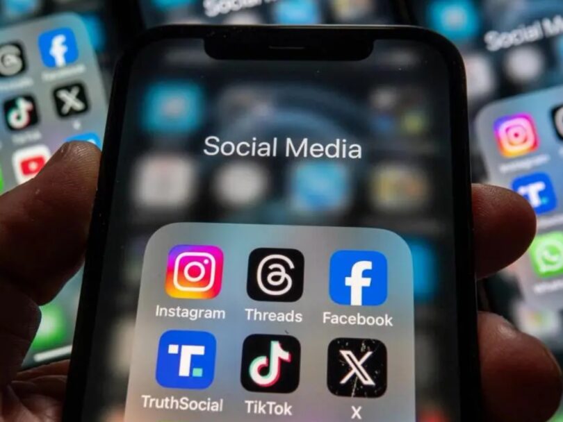 NEDELJSKI NASVET: Skrajni čas je, da otrokom omejimo družbena omrežja