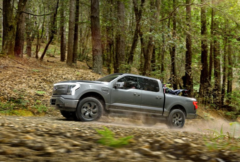 Ford F-150 Lightning je električni pickup, ki so ga inženirji izkoristili na pravi način