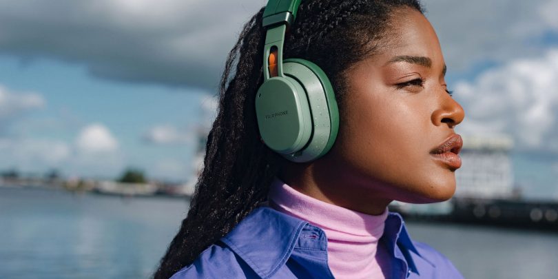 Trajnostne slušalke so boljša ideja kot modularni telefoni