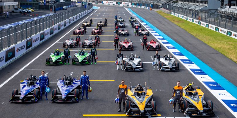 Formula E se v deveti sezoni vrača s hitrejšimi in lažjimi dirkalniki tretje generacije (#video)