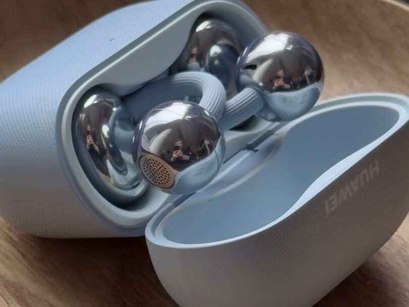 Sedem razlogov zakaj brezžične slušalke Huawei FreeClip 2