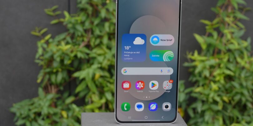 KRATKI TEST Samsung Galaxy S25 FE: Naj me kolja brcne, ne vem, kam naj ga dam!
