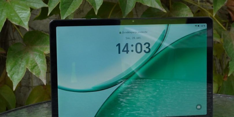 KRATKI TEST Honor Tab X8b: Za filme in otroke, na težkih nalogah pa si polomi zobe