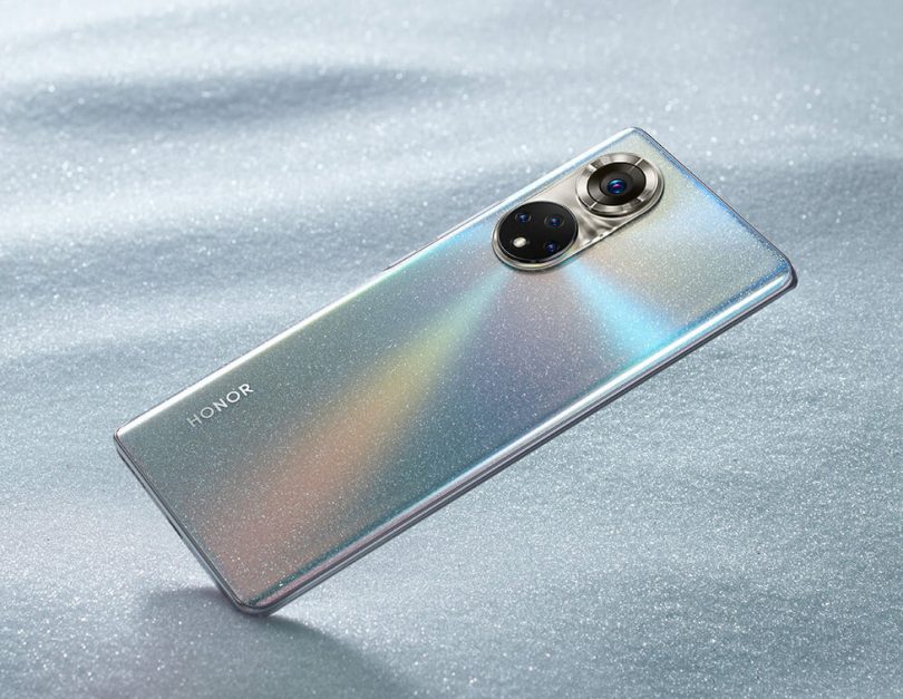 Novembra se vrača Honor