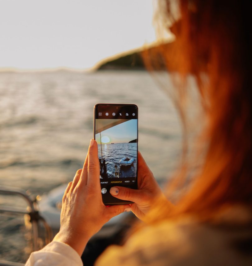 Telefon HONOR 90: Prvak fotografiranja pri nizki svetlobi