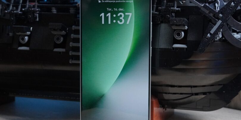 Honor Magic8 Lite: Če ti pade po tleh, si vsaj ne boš zaradi tega razbijal glave!