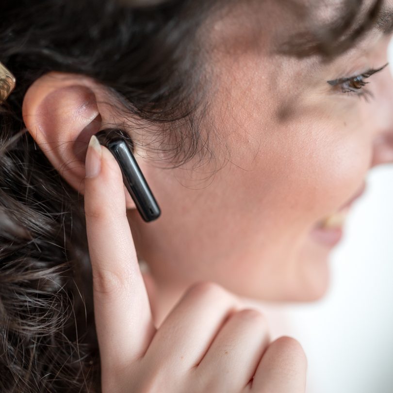 S slušalkami Huawei FreeBuds 4i vas bo vedno spremljal pozitiven ritem