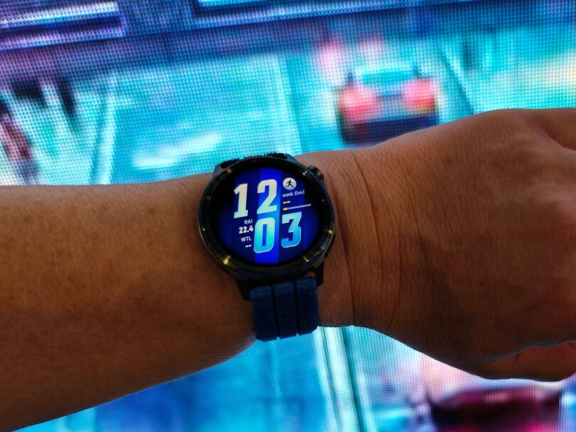 MWC 2026: Huawei našel rešitev za brezstično plačevanje z uro