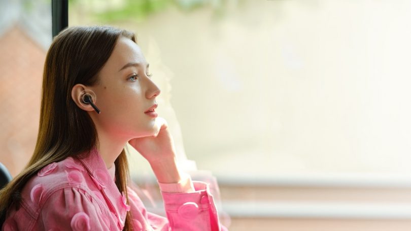 Doživite zvočno izkušnjo s slušalkami Huawei FreeBuds 3i