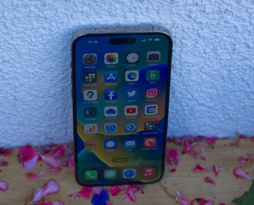 Evropska unija korak za korakom ruši Applov zaprti vrtiček