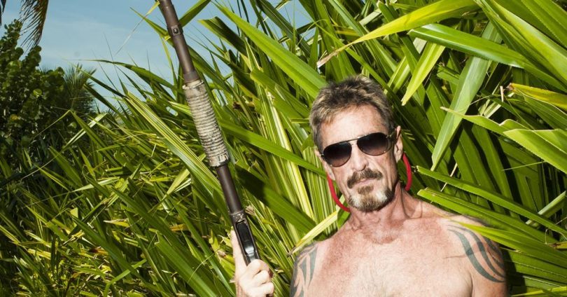 Protivirusni ekscentrik John McAfee je po svoje zaključil zgodbo
