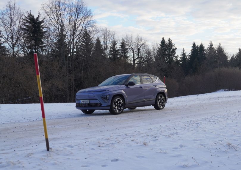 Hyundai Kona EV 65 kWh: In zdaj nekaj popolnoma drugačnega (#video)