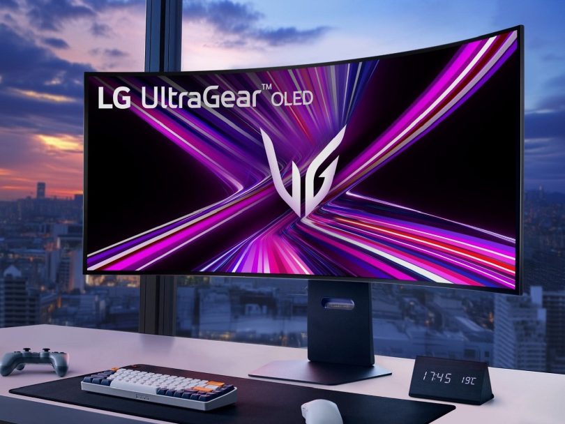 LG še verjame v monitorje z upogljivima stranicama