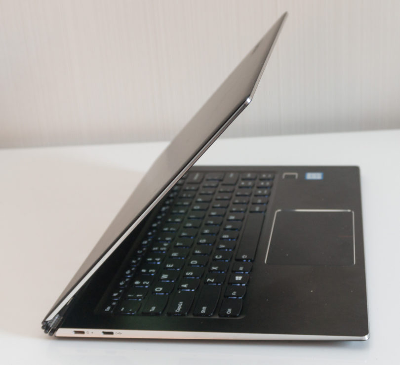 Lenovo Yoga 910: Išče se idealen računalniški križanec