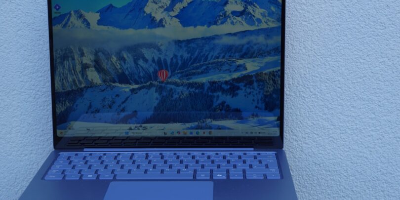 KRATKI TEST Microsoft Surface Laptop: Kupil sem ga nadvse ugodno in mi ni žal!