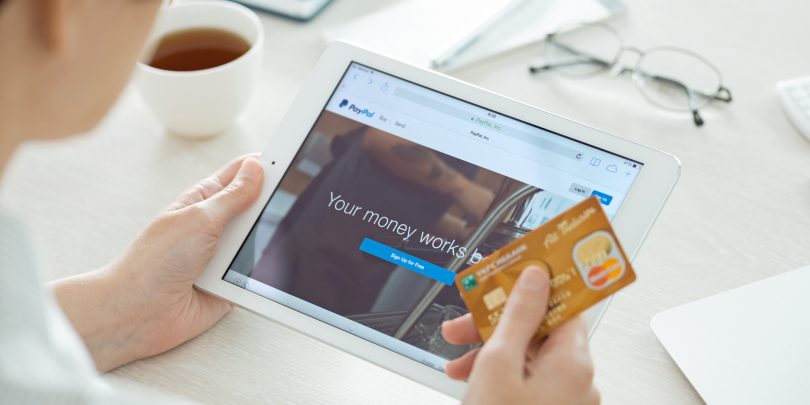 Denar iz računa Paypal lahko na kartico Mastercard zdaj tudi v Sloveniji prenesemo v realnem času