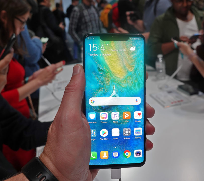 Huaweijev telefon, ki lahko zatrese establishment v zgornjem razredu (#VIDEO)