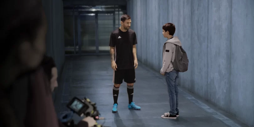 S pomočjo umetne inteligence sta se srečala današnji in mladi Messi