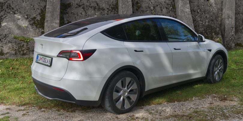 Tesla znova znižala cene, je prenovljeni Model Y pred vrati?