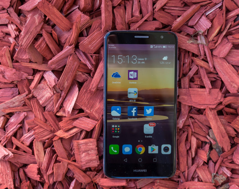 Huawei Nova: Neizstopajoče solidna