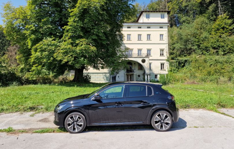 Kako naj jim verjamem, da bodo izpolnili obljubo o bistveno cenejših električnih vozilih? (#video)