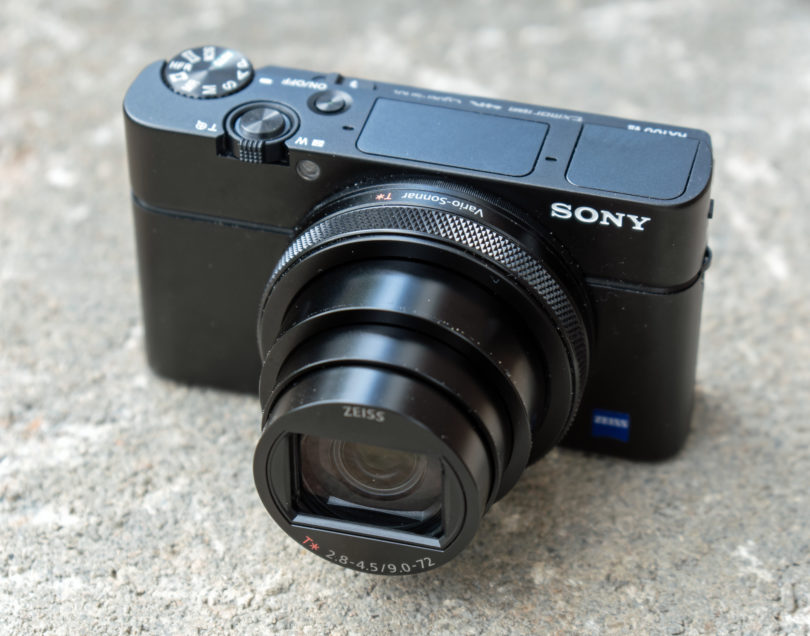 Sony RX100 VII: Blizu smo, a še vedno čakamo idealnega superžepnika (#video)