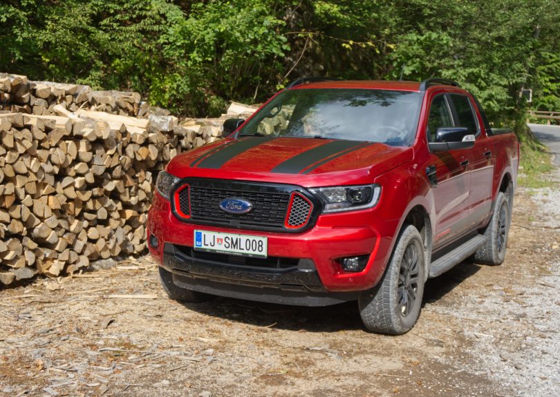 KRATEK TEST Ford Ranger Stormtrak: Najbližji približek ameriškemu načinu življenja