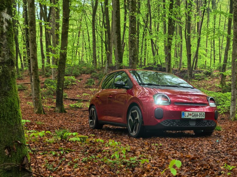 PRVI VTIS Renault Twingo: Prisegam, da mi je pomežiknil