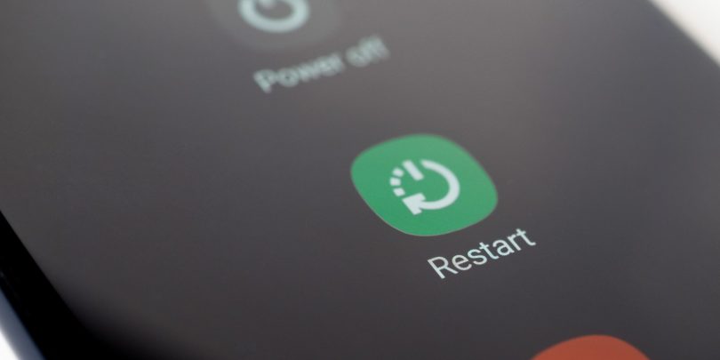 NEDELJSKI NASVET: Kmalu se bodo telefoni sami »RESETIRALI«!