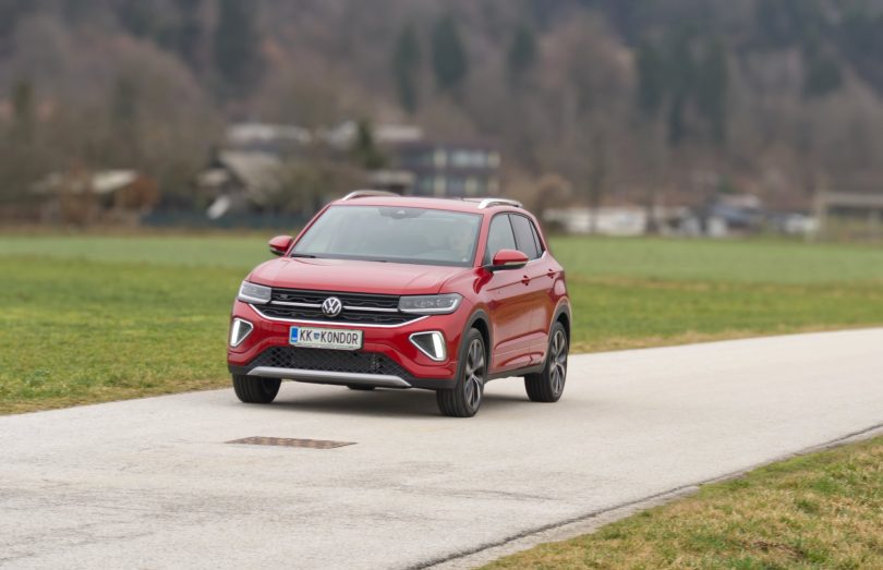 PRVIČ VIDENO Volkswagen T-Cross: Tehnično in vizualno prenovljeni »malček«
