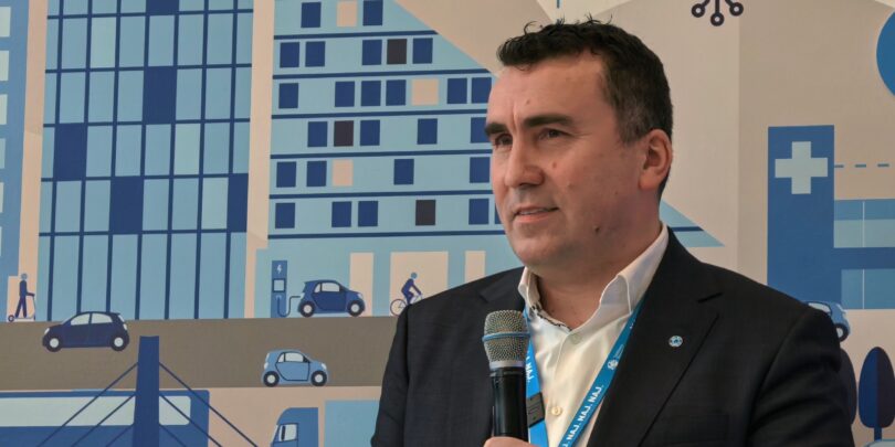 Zakaj je čas za slovo bakra in kaj prinaša nova generacija omrežij?