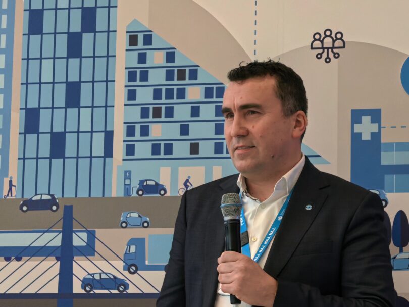 Zakaj je čas za slovo bakra in kaj prinaša nova generacija omrežij?