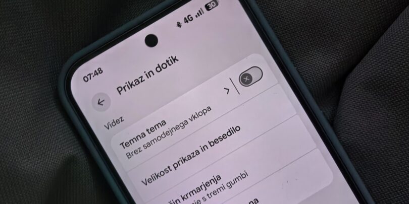 NEDELJSKI NASVET: Ali temni način (dark mode) res uničuje zdravje oči?