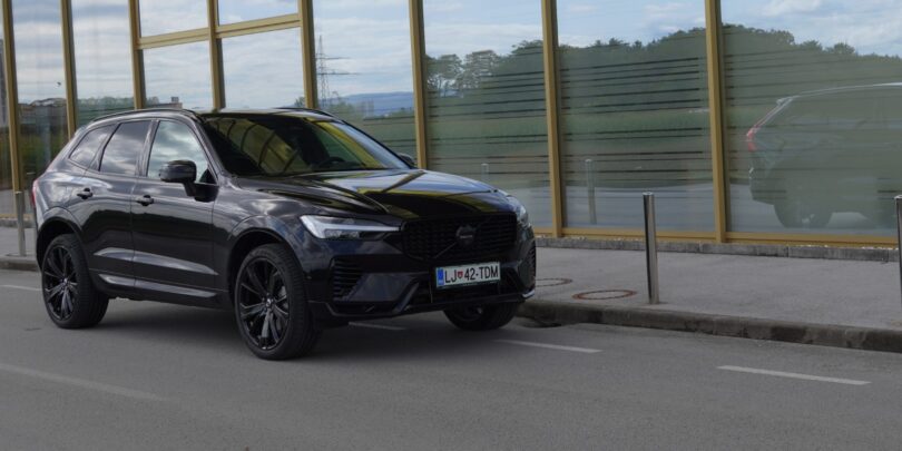 KRATKI TEST Volvo XC60 T8: Električni eliksir mu pomaga skrivati leta