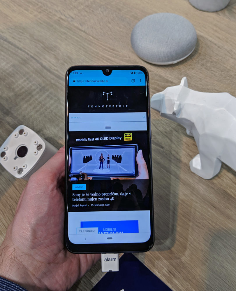 Alternativni, poceni in čudaški telefoni