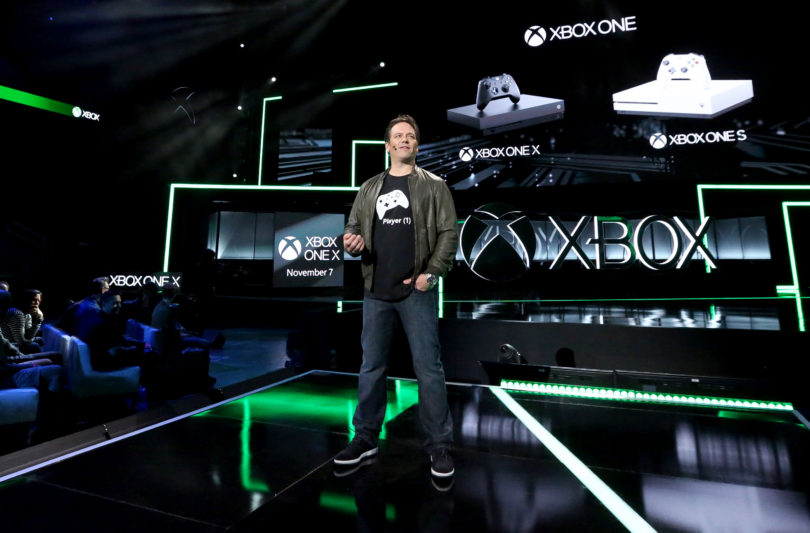 Xbox One X je najbolj napredna, a tudi najdražja igralna konzola