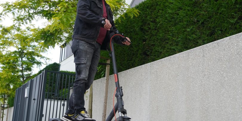 Xiaomi Electric Scooter 5 Max: Malo več moči ne bi škodilo, a drugega mu ne morem očitati!
