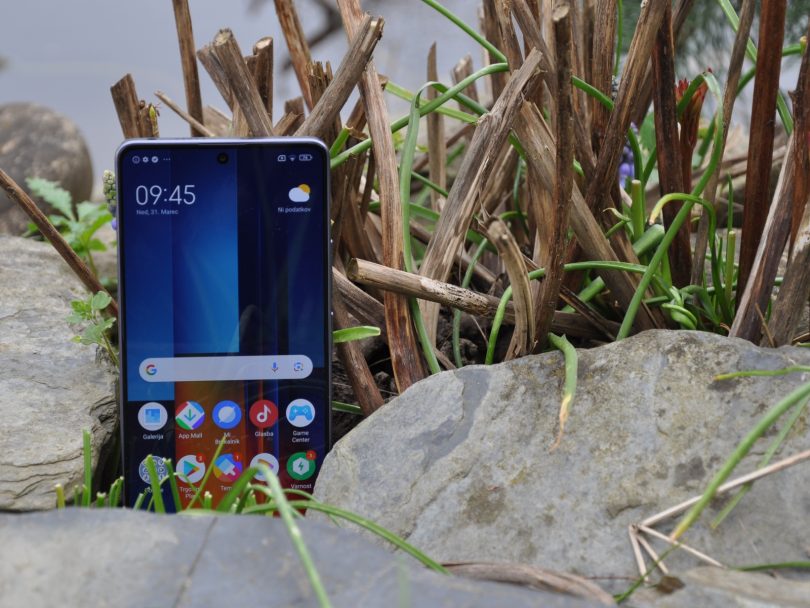 Poco M6 Pro: Kaj pa vem, pozna se, da je poceni