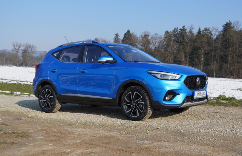 Znamka MG se osredotoča na elektrifikacijo, uvoznik za doseganje številk še stavi na bencinske modele