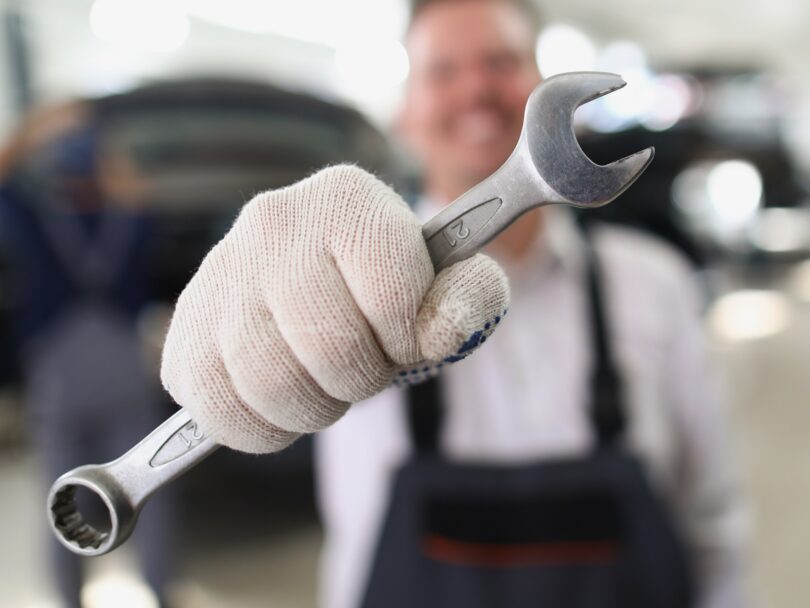 NEDELJSKI NASVET Ko vidiš cene mehanikov, te prime, da bi jih …