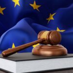 EU dokazuje, da regulacija ni vedno slaba (čeprav jo bogatuni stalno mečejo na tnalo)