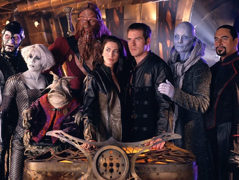 SPREGLEDANO Farscape: Če je nisi gledal, ti je lahko žal! (#videonapovednik)