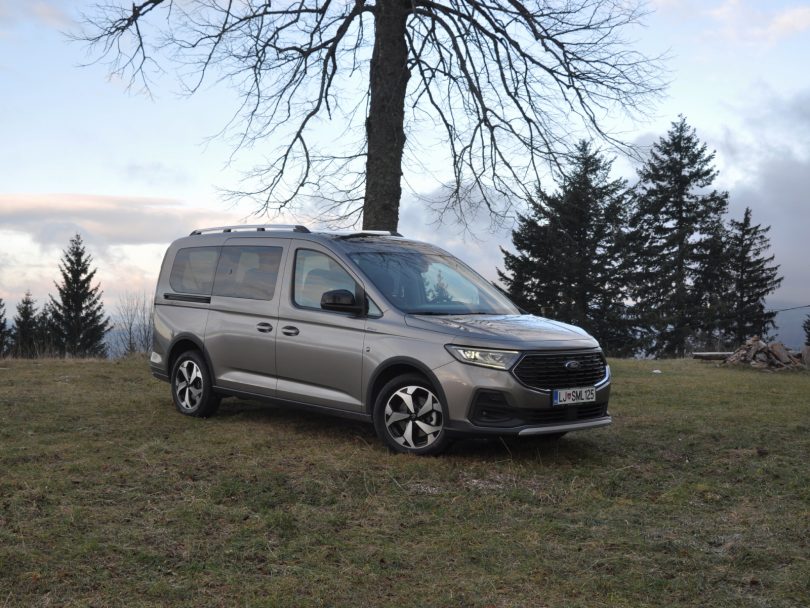 KRATKI TEST Ford Tourneo Connect: Pogon na vsa kolesa naredi razliko!